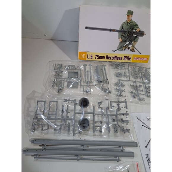 NOB Dragon 75019 1:6 Scale U.S. 75mm Recoilless Rifle Model Kit - Picture 7 of 15